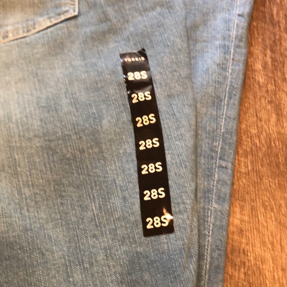 Torrid Feel the Fit Mid-Rise Flare Plus Size 28S - Picture 7 of 9